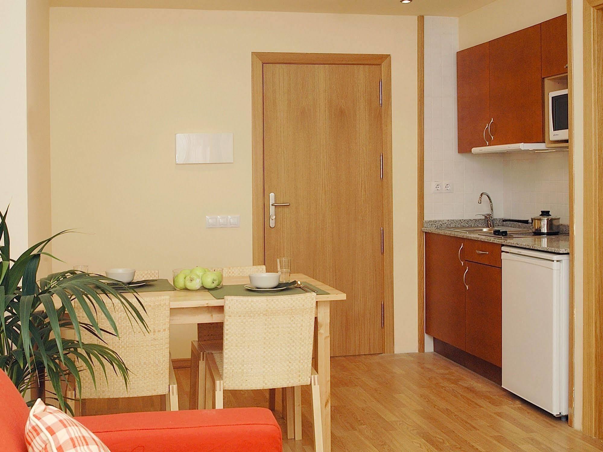 Aparthotel Nou Vielha Room photo